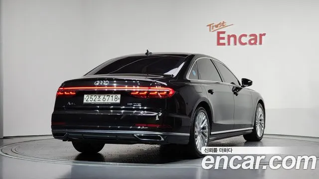 Audi A8 2019 thumb 9