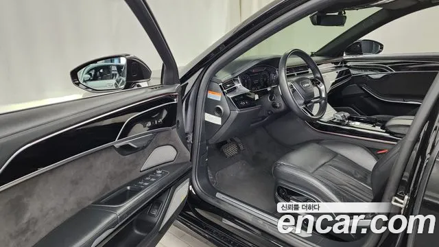 Audi A8 2019 thumb 2