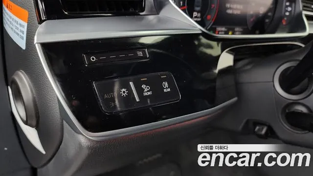 Audi A8 2019 thumb 5