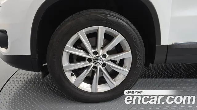 Volkswagen Tiguan 2015 thumb 4
