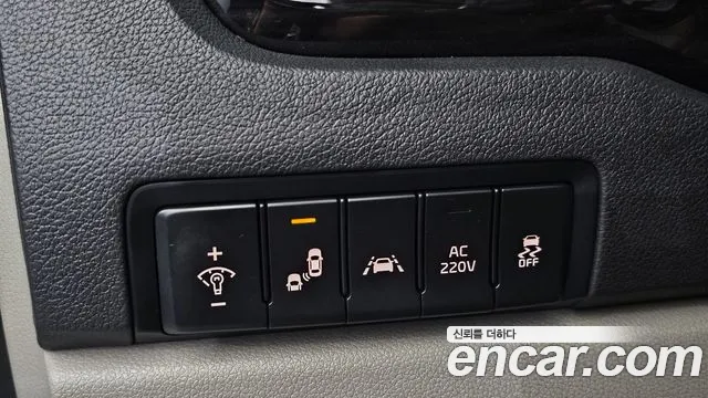 Kia Carnival 2019 thumb 5