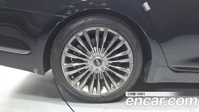 Kia K9 2018 thumb 5