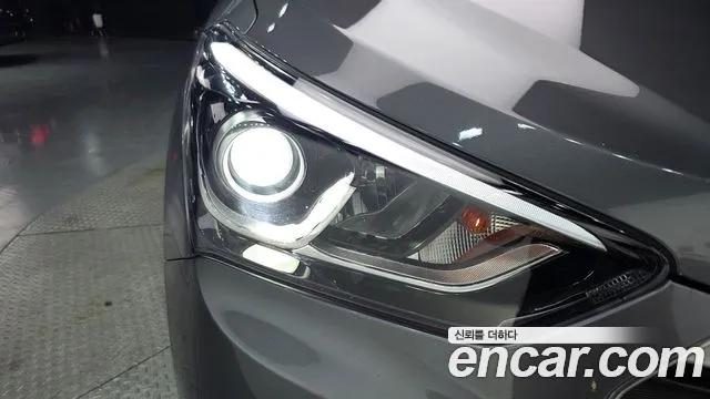 Hyundai Santafe 2015 thumb 2