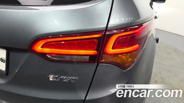 Hyundai Santafe 2015 thumb 8