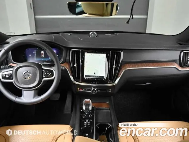 Volvo V60 Cross Country 2022 thumb 9