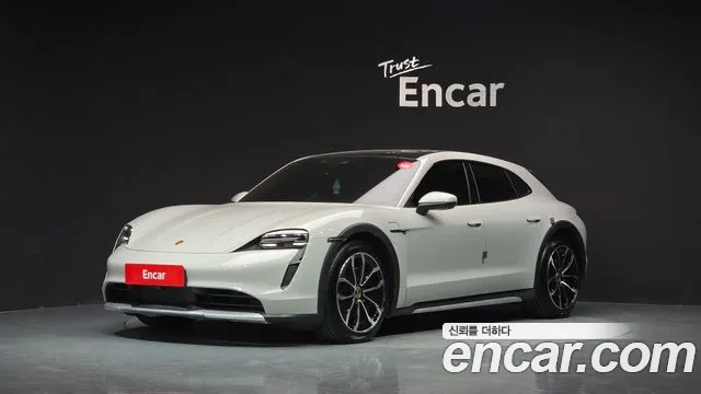 Porsche Taycan 2022 thumb 5