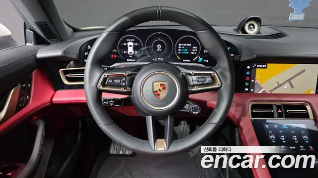 Porsche Taycan 2022 thumb 12