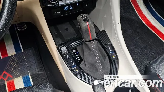 Hyundai Veloster 2018 thumb 9