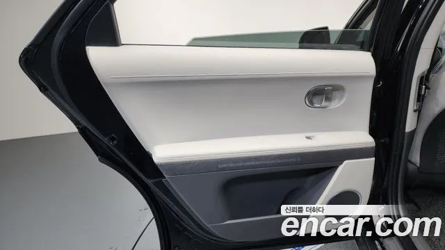 Hyundai Ioniq5 2022 thumb 4
