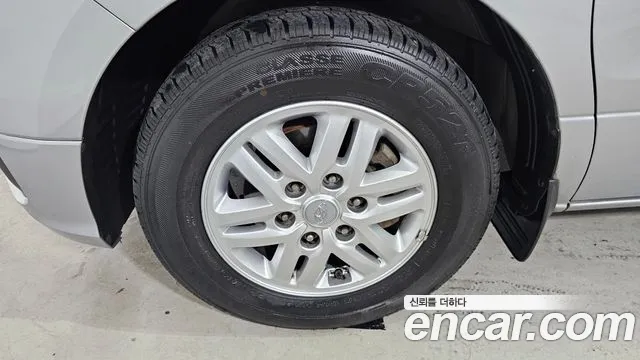 Hyundai Staria 2019 thumb 4