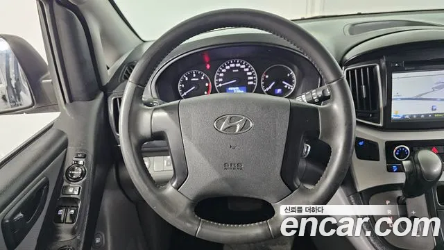 Hyundai Staria 2019 thumb 3