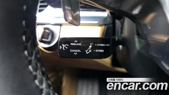 Porsche Panamera 2018 thumb 7