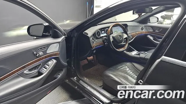 Mercedes-Benz S-Class 2017 thumb 10
