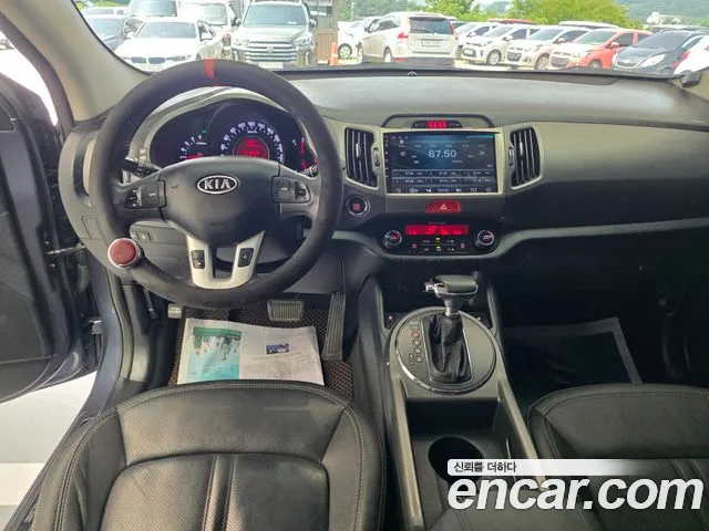 Kia Sportage 2011 thumb 12