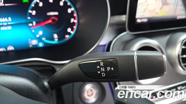 Mercedes-Benz C-Class 2021 thumb 8