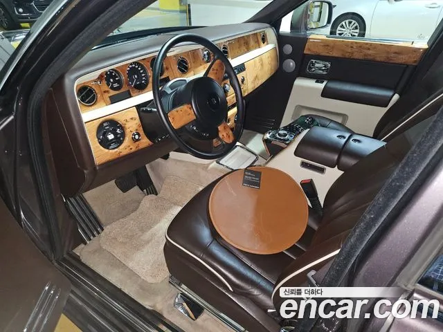 Rolls-Royce Phantom 2013 thumb 7
