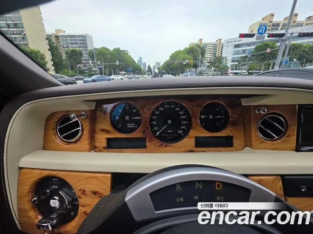 Rolls-Royce Phantom 2013 thumb 8