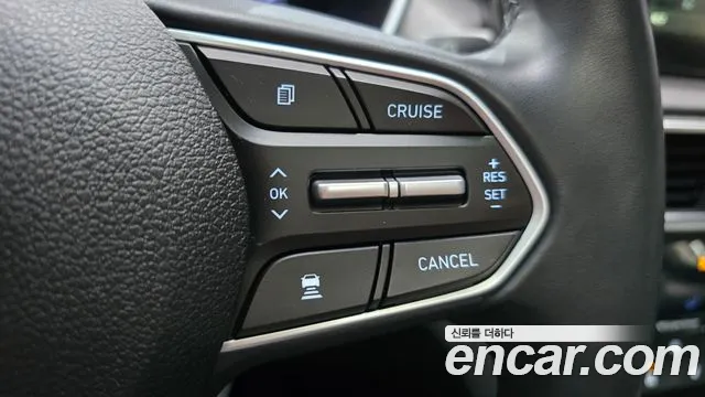 Hyundai Santa Fe 2019 thumb 4