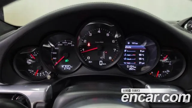 Porsche 911 2017 thumb 12