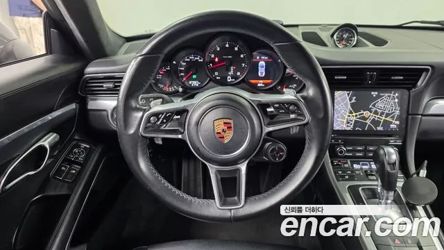 Porsche 911 2017 thumb 3