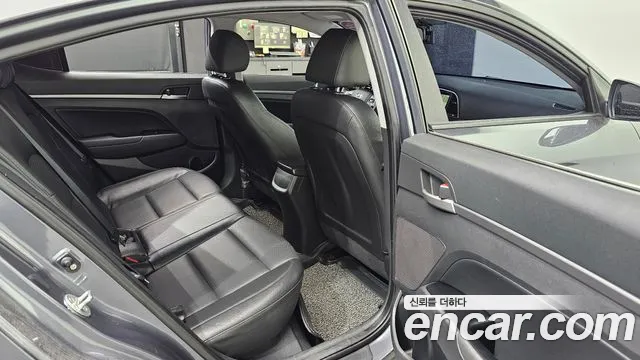 Hyundai AD 2016 thumb 8