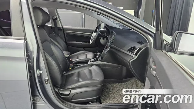 Hyundai AD 2016 thumb 7