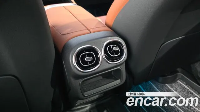 Mercedes-Benz GLC 2025 thumb 12