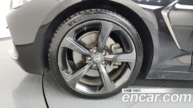 Genesis G70 2019 thumb 6