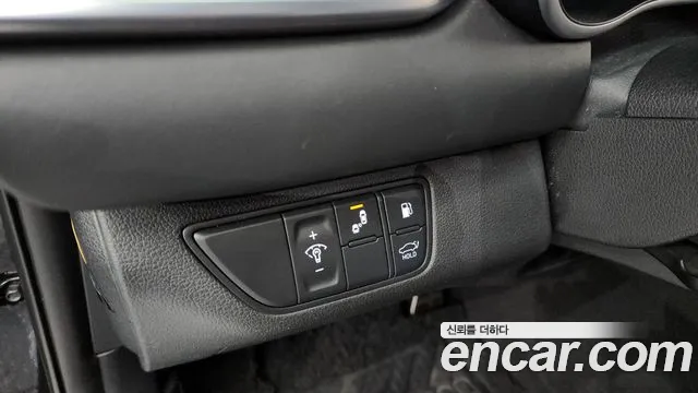 Genesis G70 2019 thumb 10