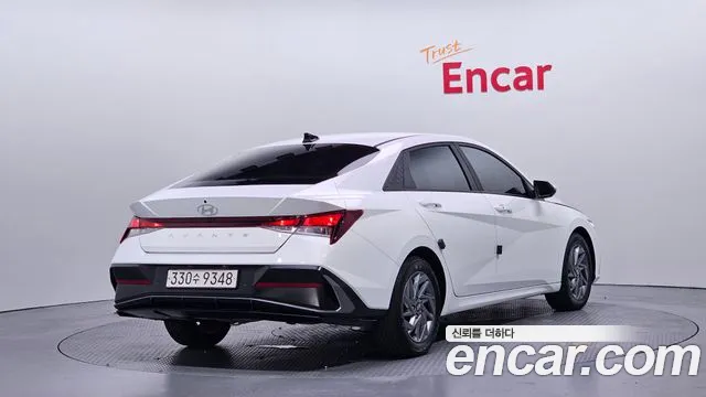 Hyundai Elantra 2023 thumb 4