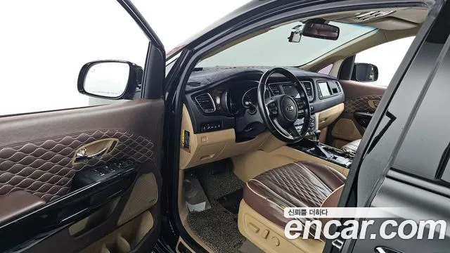 Kia Carnival 2019 thumb 12