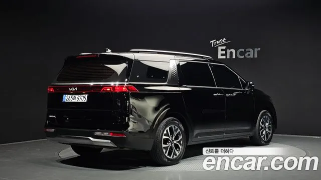 Kia Carnival 2023 thumb 7
