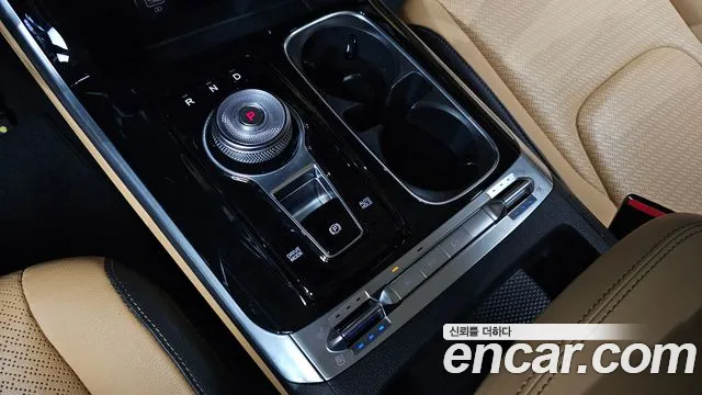 Kia Carnival 2023 thumb 10