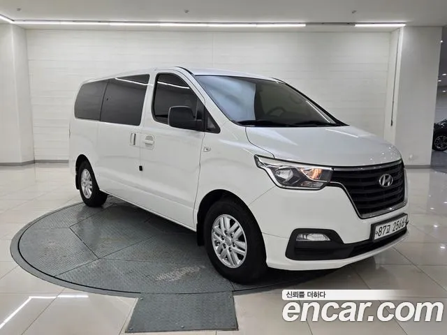 Hyundai Staria 2020 thumb 3