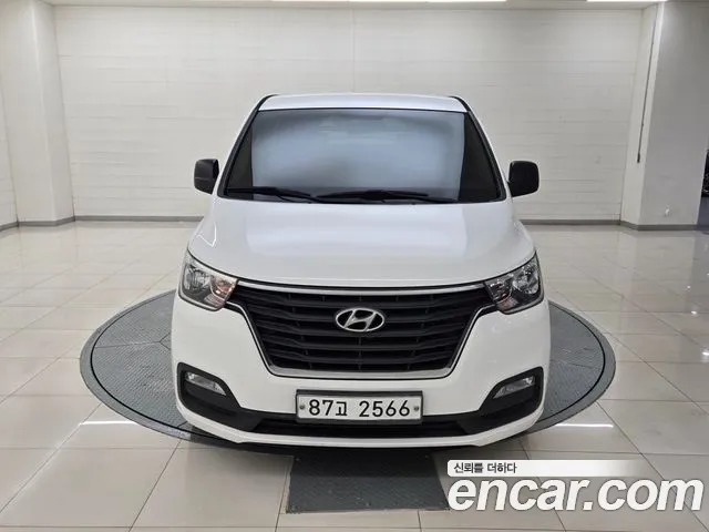 Hyundai Staria 2020 thumb 4