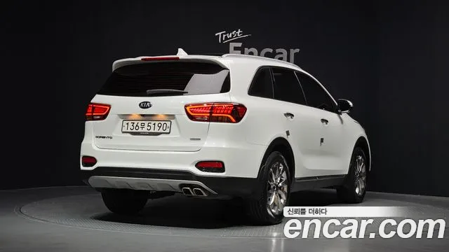 Kia Sorento 2017 thumb 10