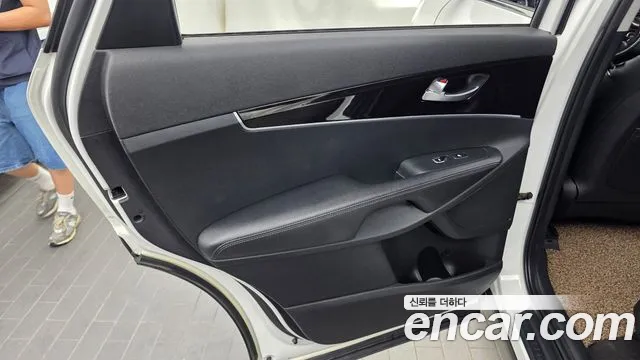 Kia Sorento 2017 thumb 9