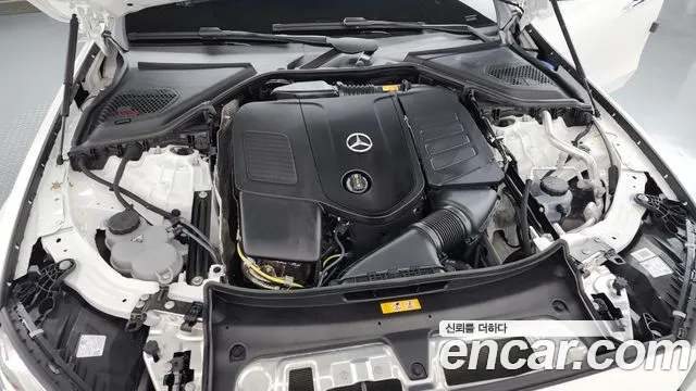 Mercedes-Benz E-Class 2024 thumb 9