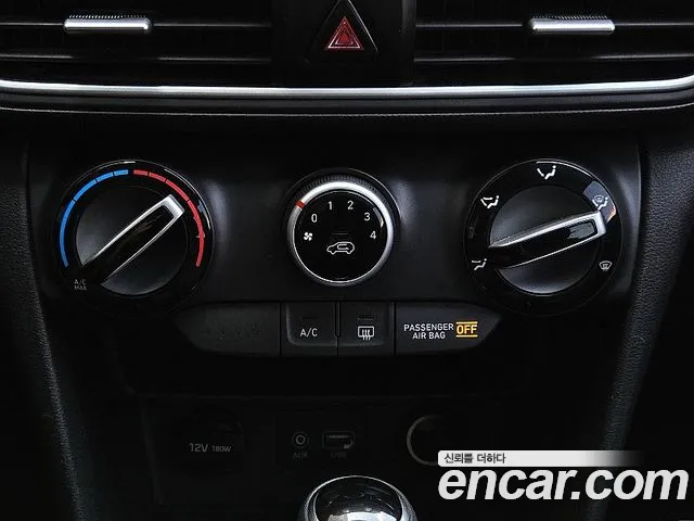 Hyundai Kona 2018 thumb 2