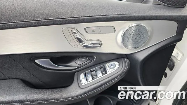 Mercedes-Benz GLC 2018 thumb 5