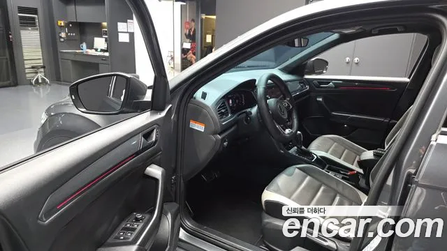 Volkswagen T-Roc 2021 thumb 6