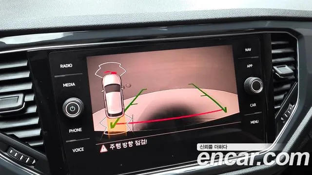 Volkswagen T-Roc 2021 thumb 11