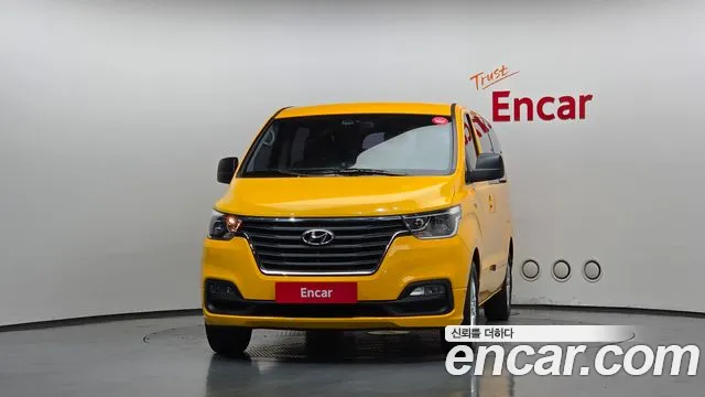 Hyundai Staria 2019 thumb 6