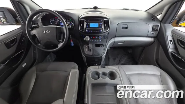 Hyundai Staria 2019 thumb 12
