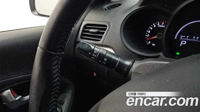 Kia Morning 2014 thumb 10