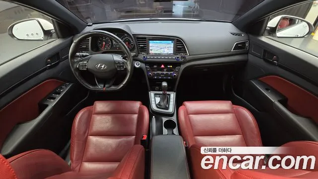 Hyundai Avante 2017 thumb 4