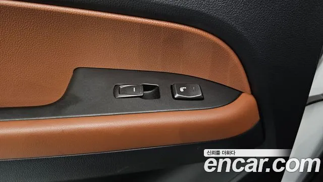 KGM Rexton 2019 thumb 3