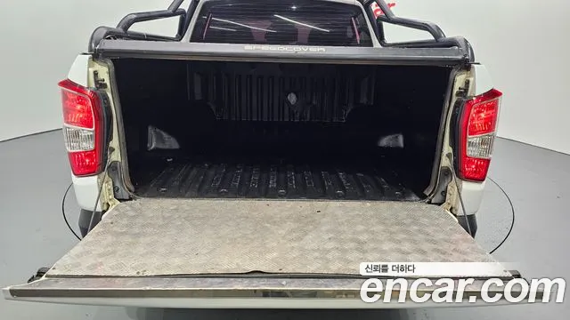 KGM Rexton 2019 thumb 8