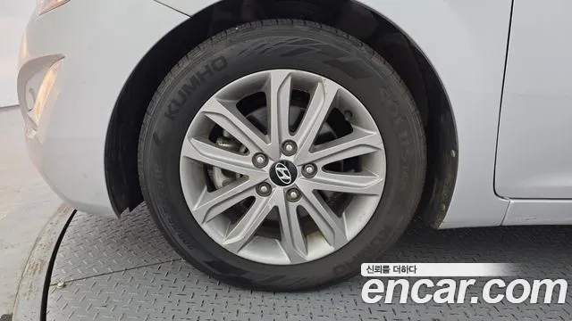 Hyundai Elantra 2013 thumb 6