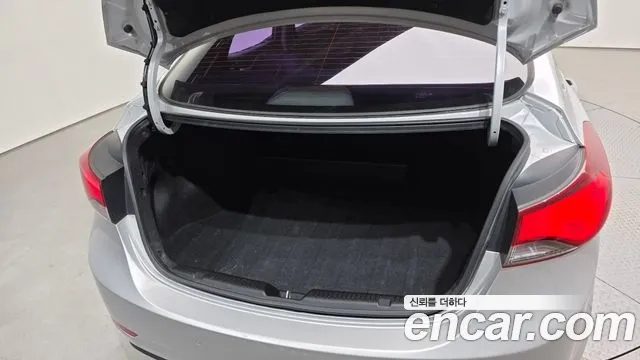 Hyundai Elantra 2013 thumb 7